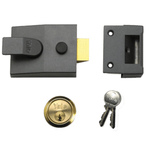 YALE 91 Non-Deadlocking Nightlatch - 60mm DMG Case PB Cyl Boxed