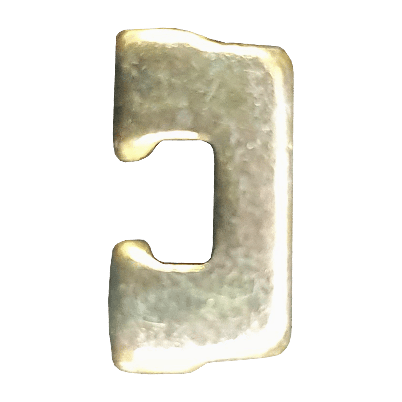 L29779_1 - Ironmongery Warehouse Metallic uppercase letter E with rounded edges on a green background